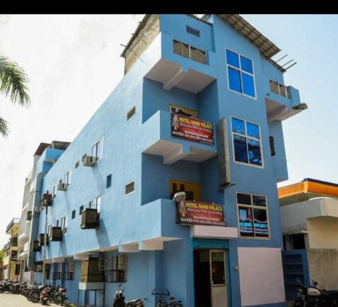 Pop Hotel Nand Palace Jhānsi Exteriör bild